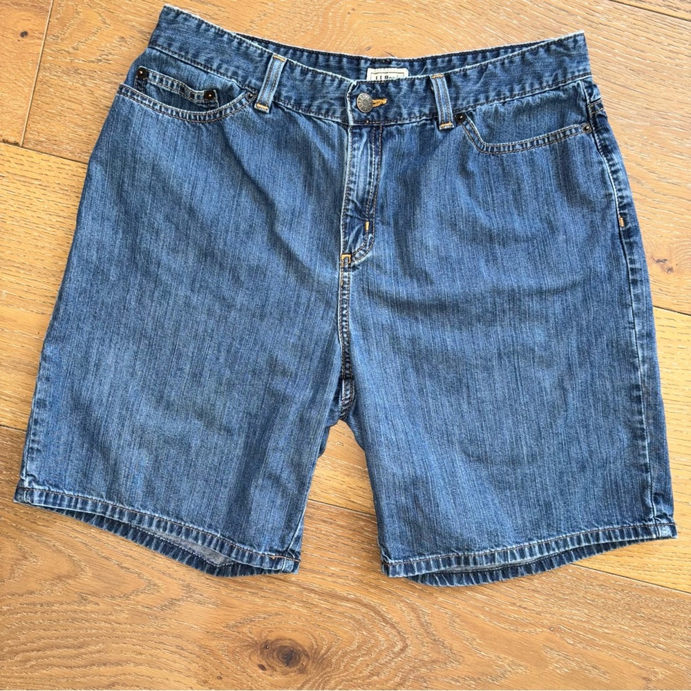 L.L. Bean Women's Medium Blue Denim Jean Shorts